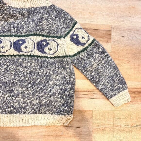 Vintage yin yang wool sweater - Picture 8 of 8